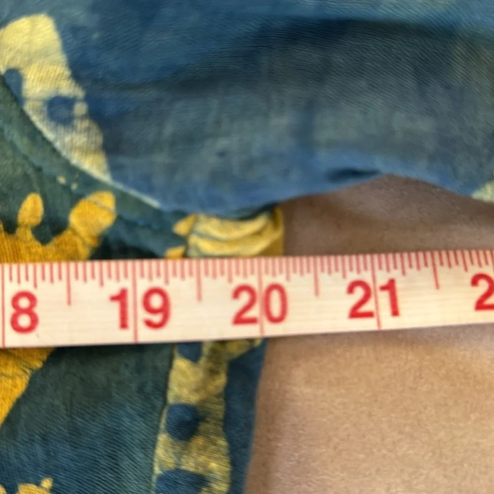SWAHILI COAST. 100% Linen Shirt. Hand‎ made. Mollusk Print. Button down. S.